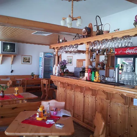 Semesterbostad Zlatnoto Pile Restaurant & Kranevo