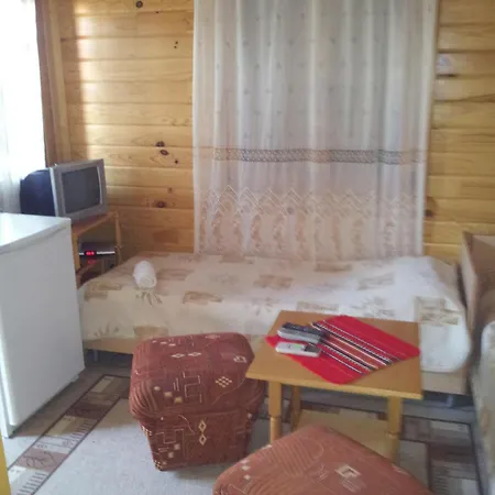 Zlatnoto Pile Restaurant & Semesterbostad Kranevo